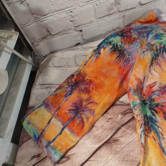 Leoma Longrove Palm Tree XL Tunic Watercolor Palm Trees Scoop Quarter Sleeve Top - Picture 8 of 16